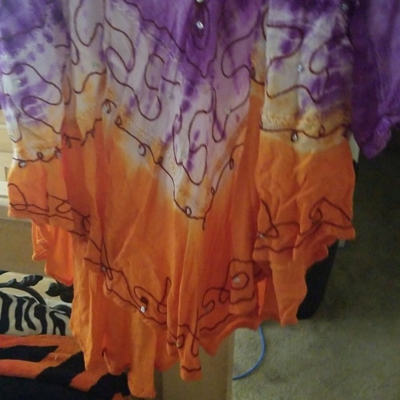 Colorful shirt - Picture 2 of 4